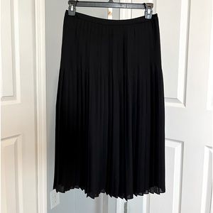 Vince pleated skirt